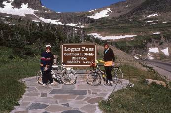 wborder bop-27  Logan Pass, traditional summit.jpg (325076 bytes)